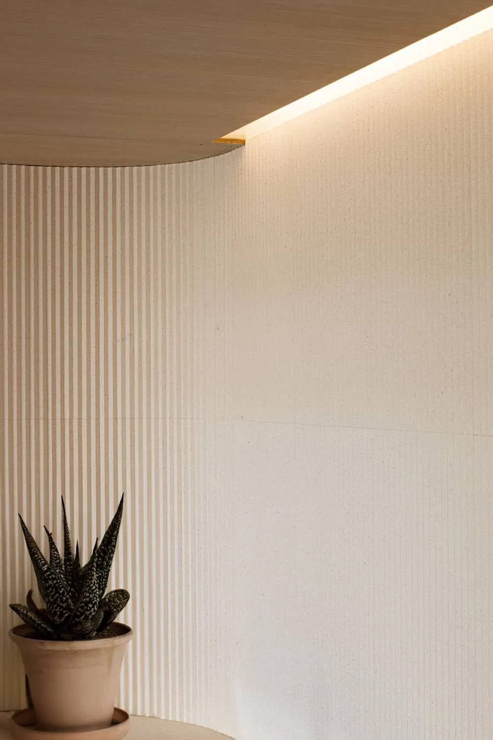 Arch Study, Notting Hill, W11 &mdash; Arch study fluted wall