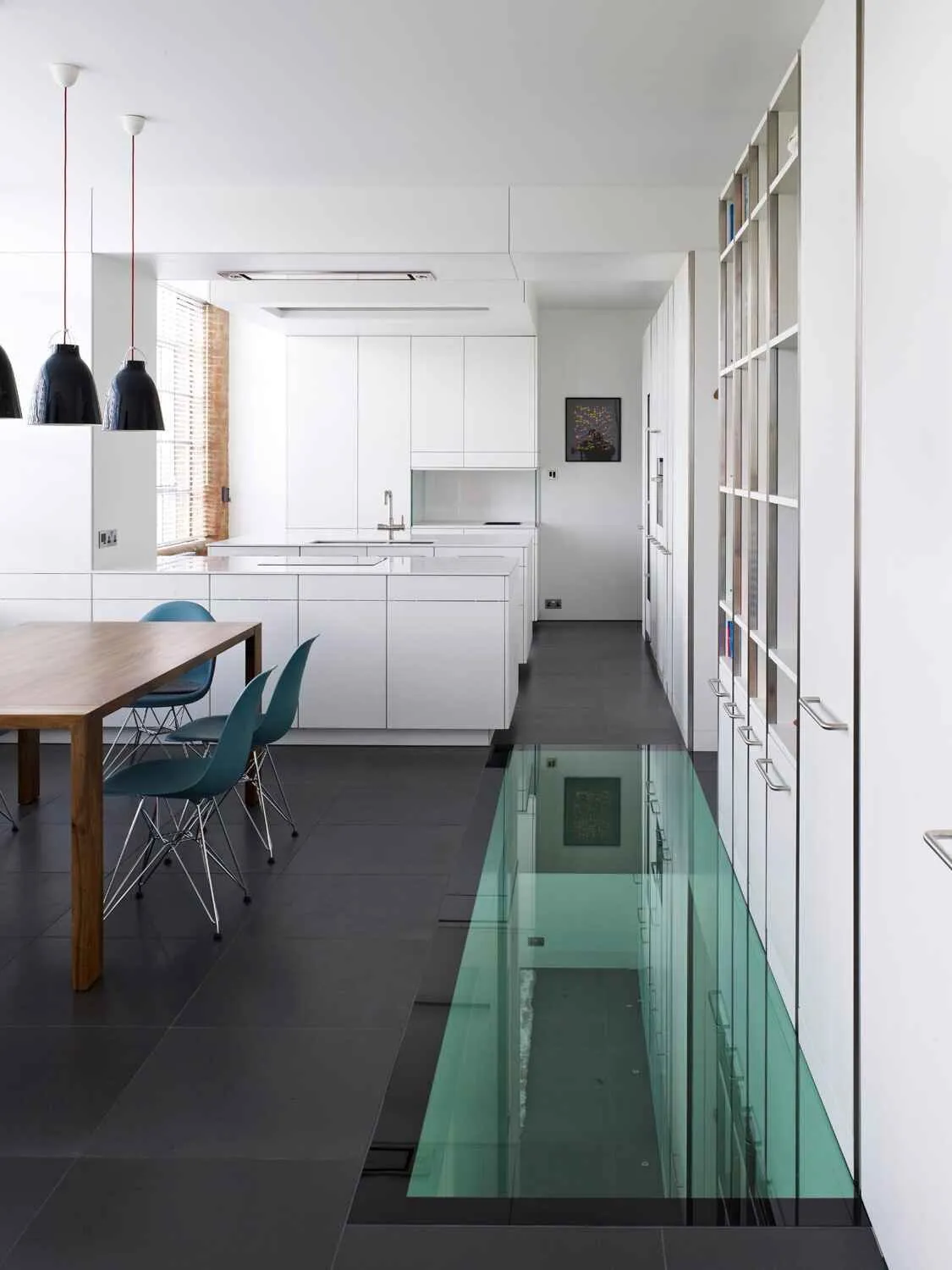 Canyon House, Clerkenwell, EC1 &mdash; Glazed floor