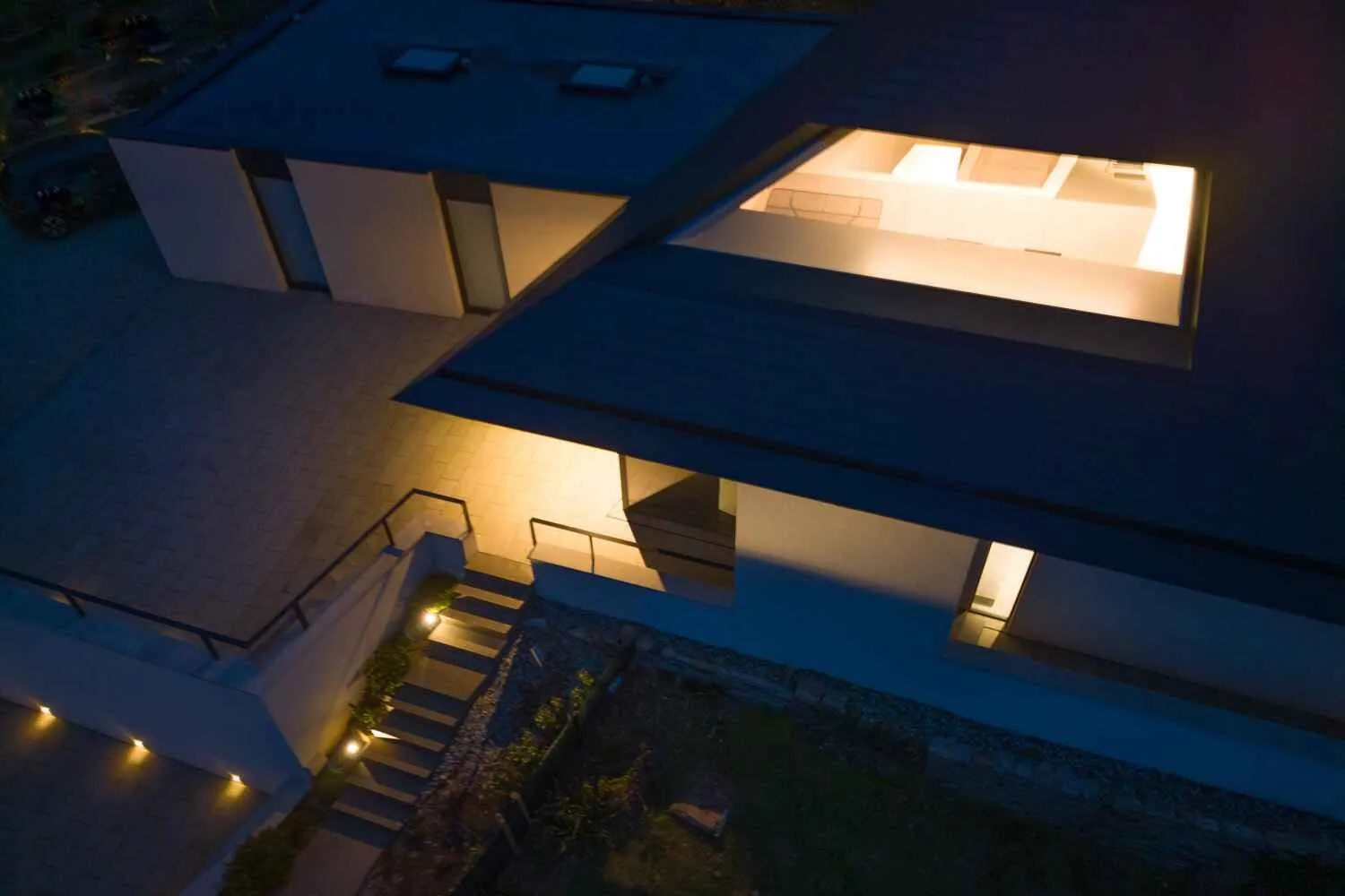 Cove Ridge, North Devon coast &mdash; Dusk entrance and window