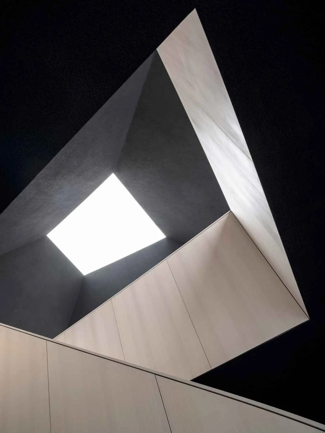 Cove Ridge, North Devon coast &mdash; Geometric triple height space