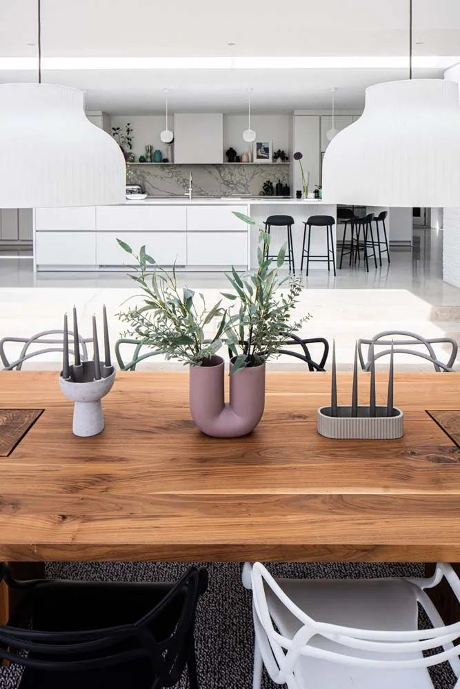 Garden Lodge, Harpenden, AL5 &mdash; Dining table
