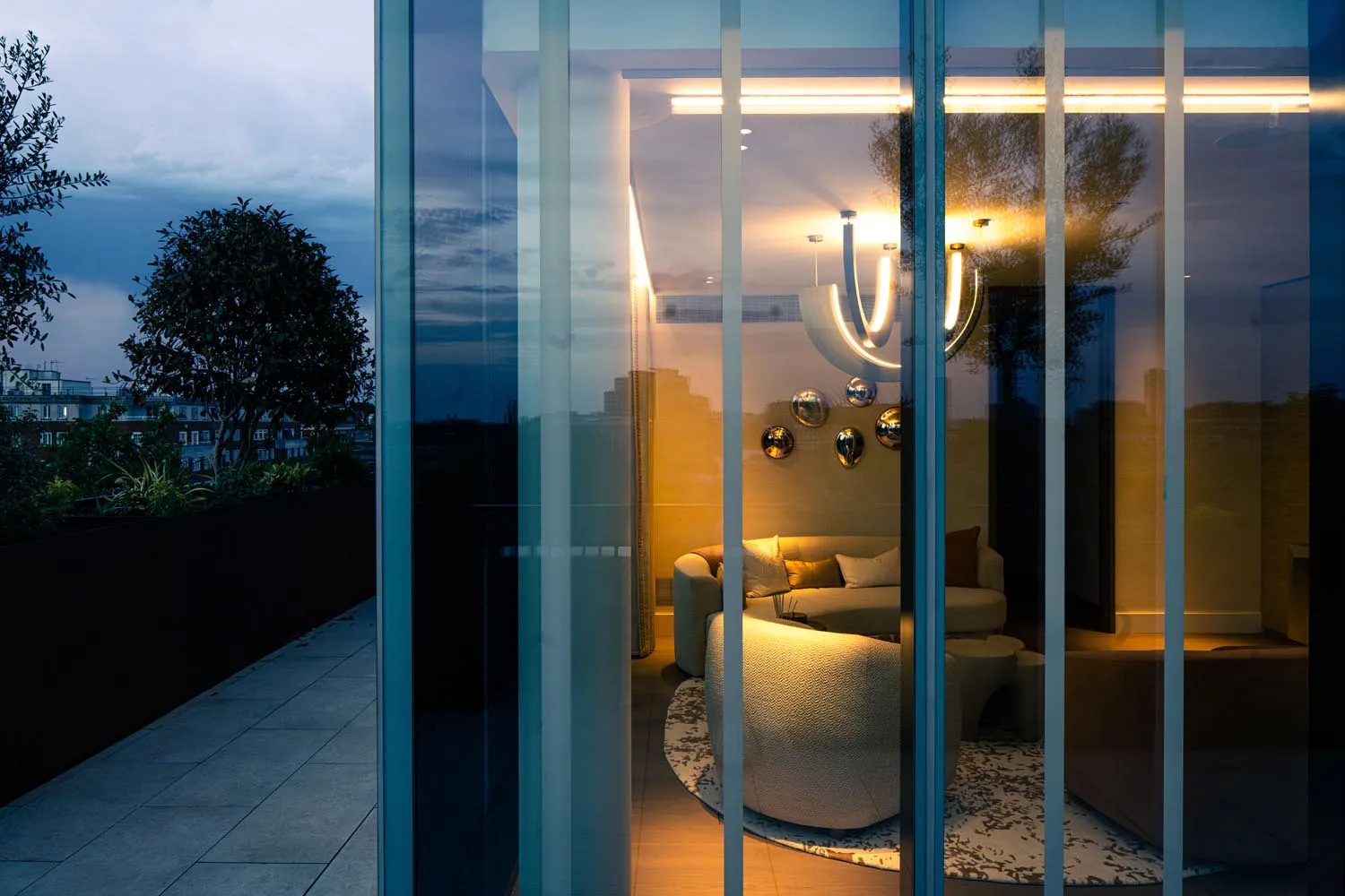 Holland Park Penthouse, Kensington &mdash; exterior, dusk, lit interior