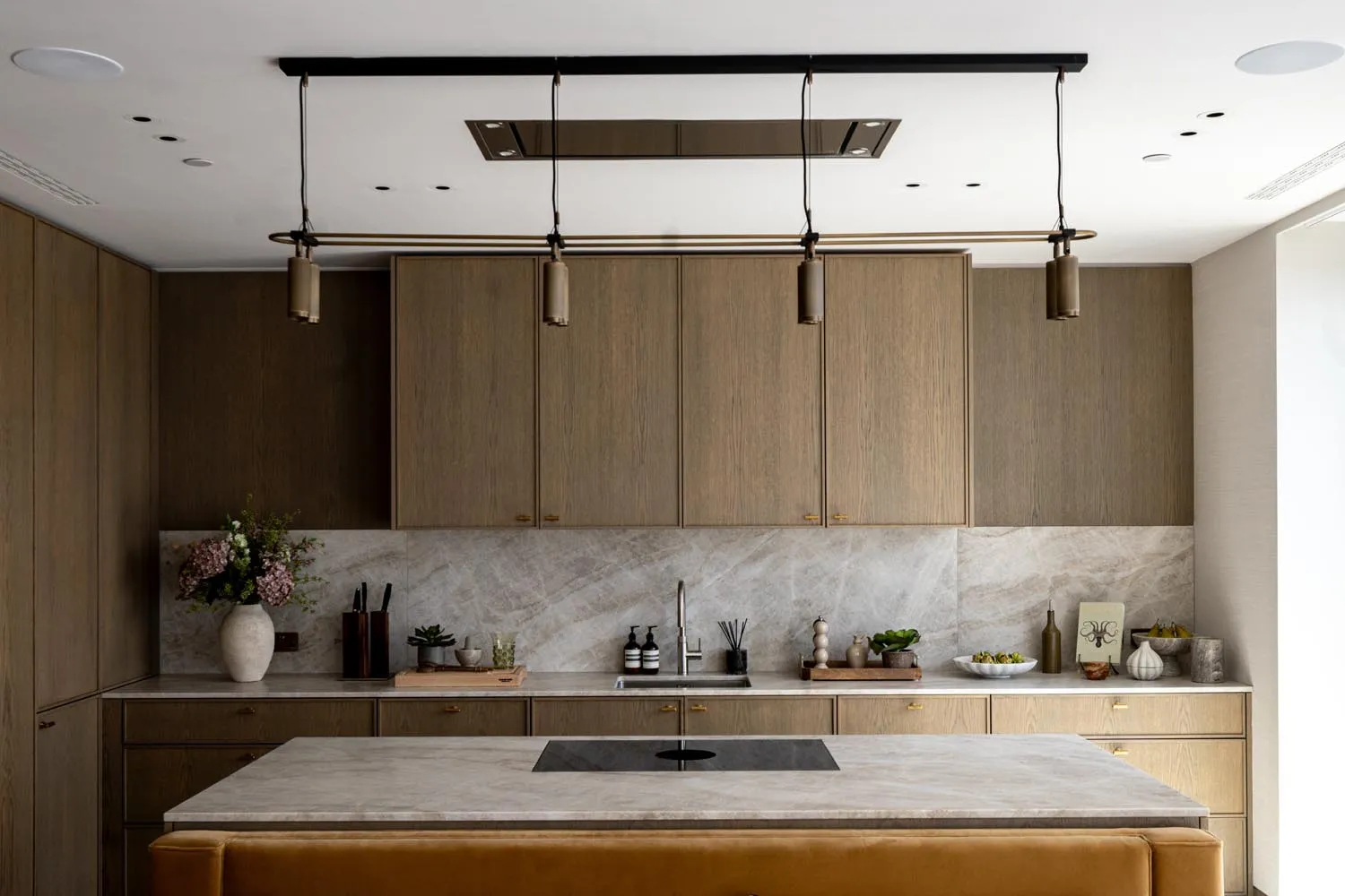 Holland Park Penthouse, Kensington &mdash; kitchen island, pendant lights