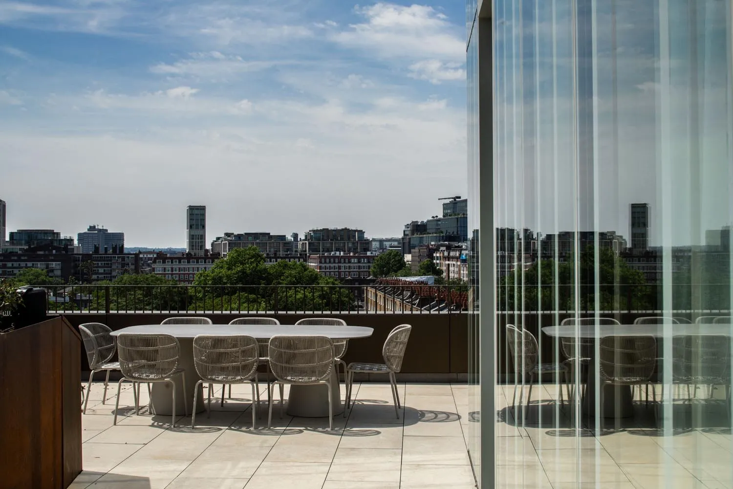 Holland Park Penthouse, Kensington &mdash; terrace, London skyline view