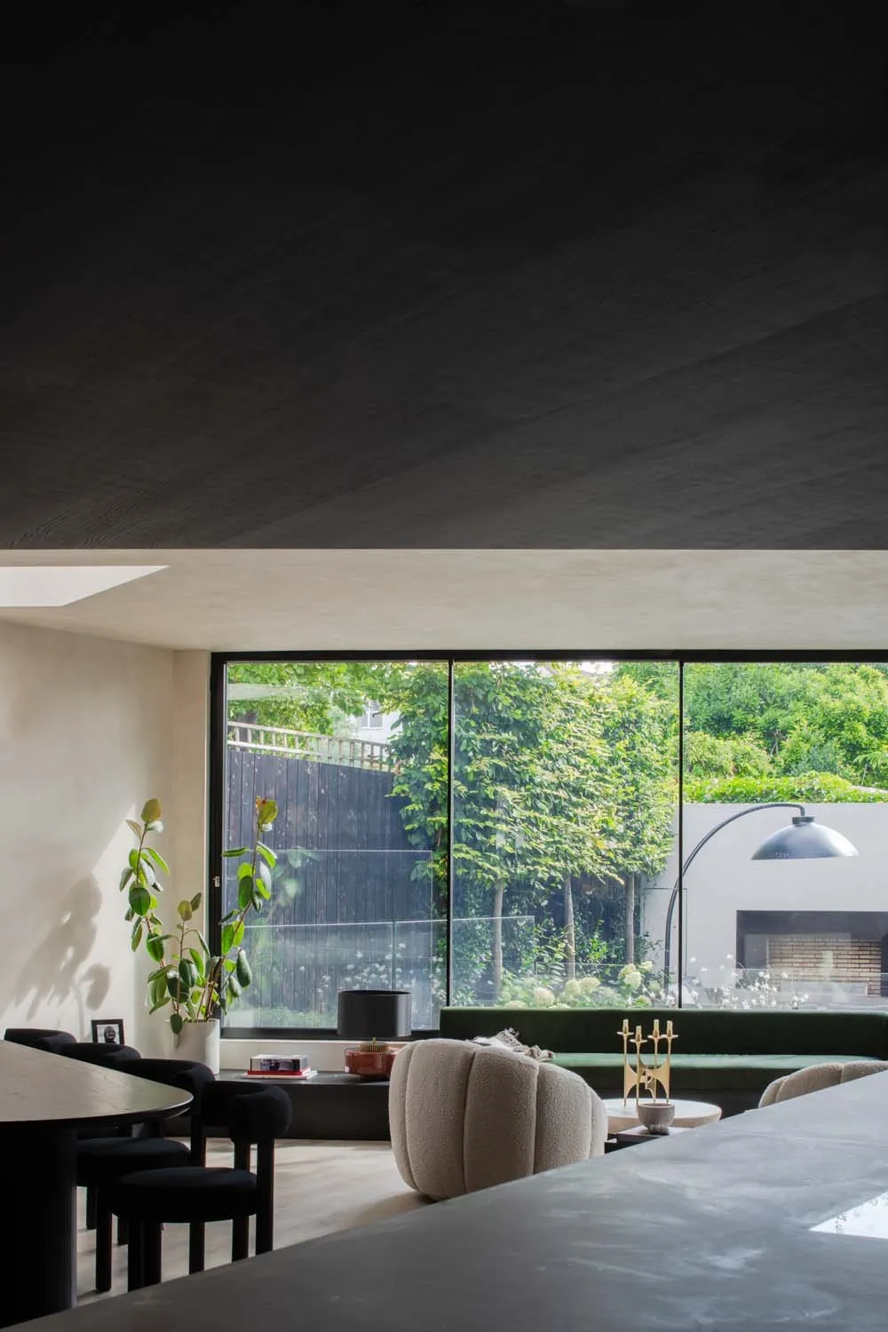 Meadow Grove, Barnes, SW13 &mdash; Living from kitchen
