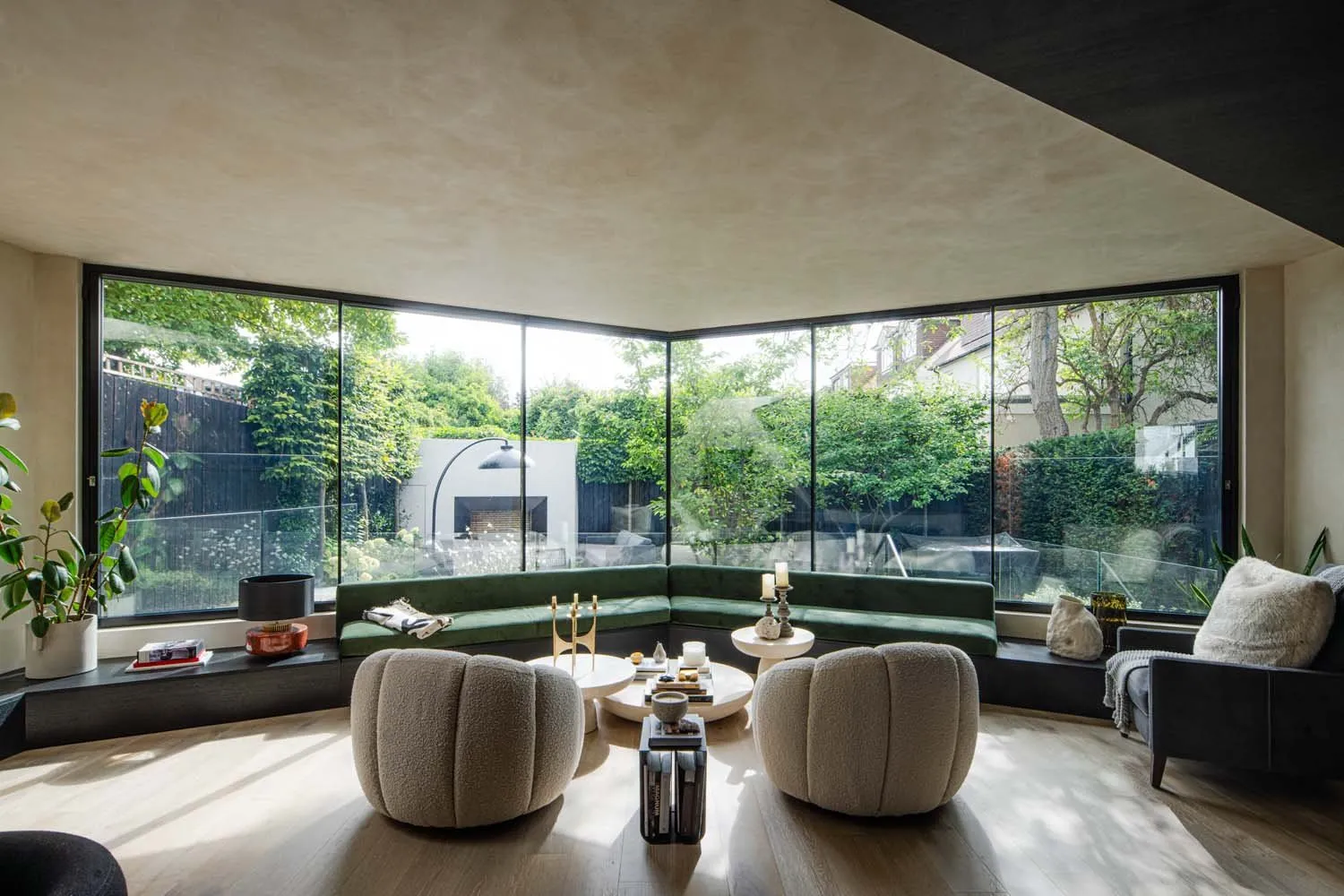 Meadow Grove, Barnes, SW13 &mdash; Living