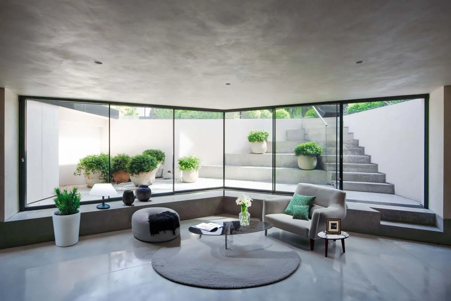 Meadow Grove, Barnes — lower ground