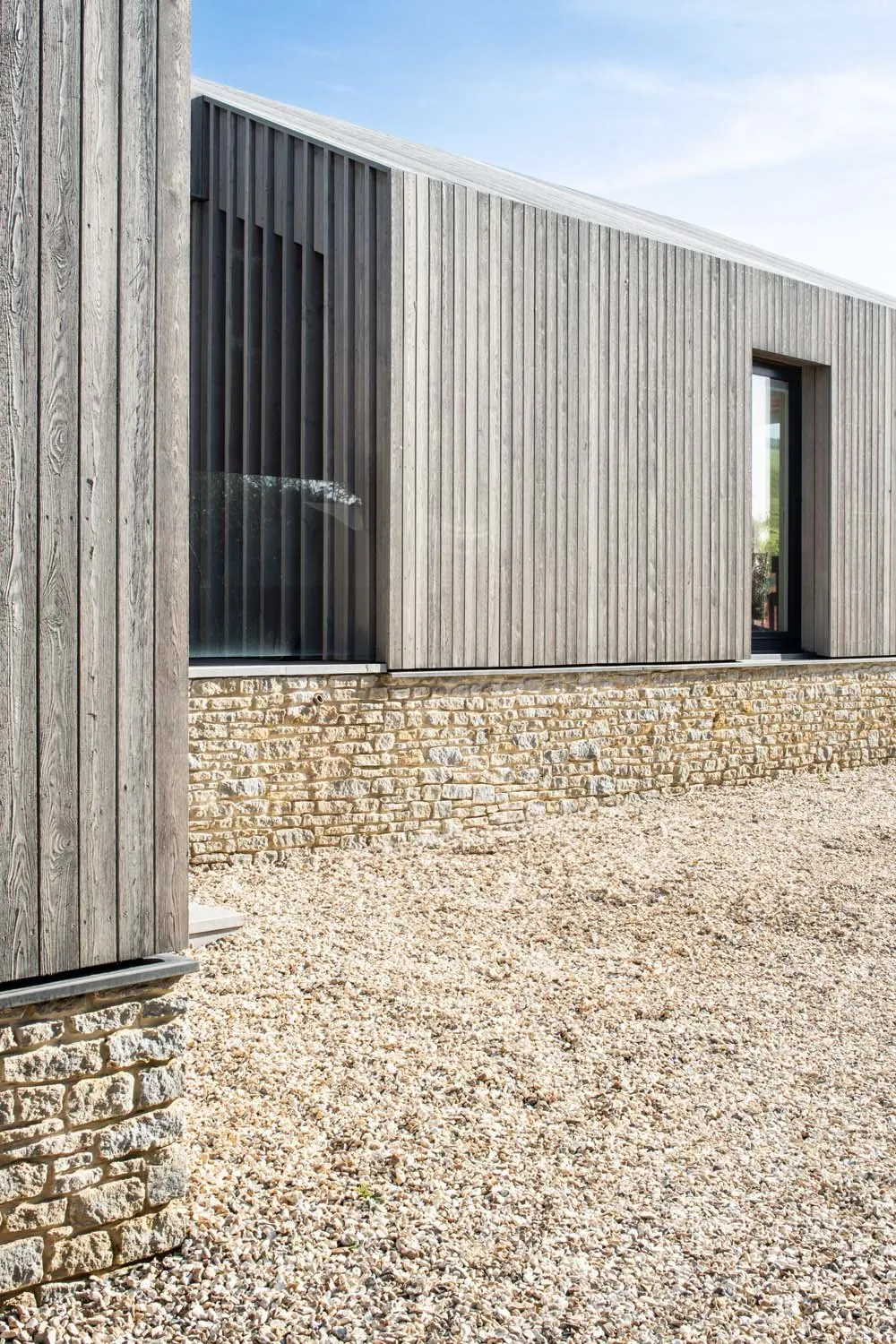 Modern Barn, Dorset, Jurassic Coast &mdash; Facade ground detail