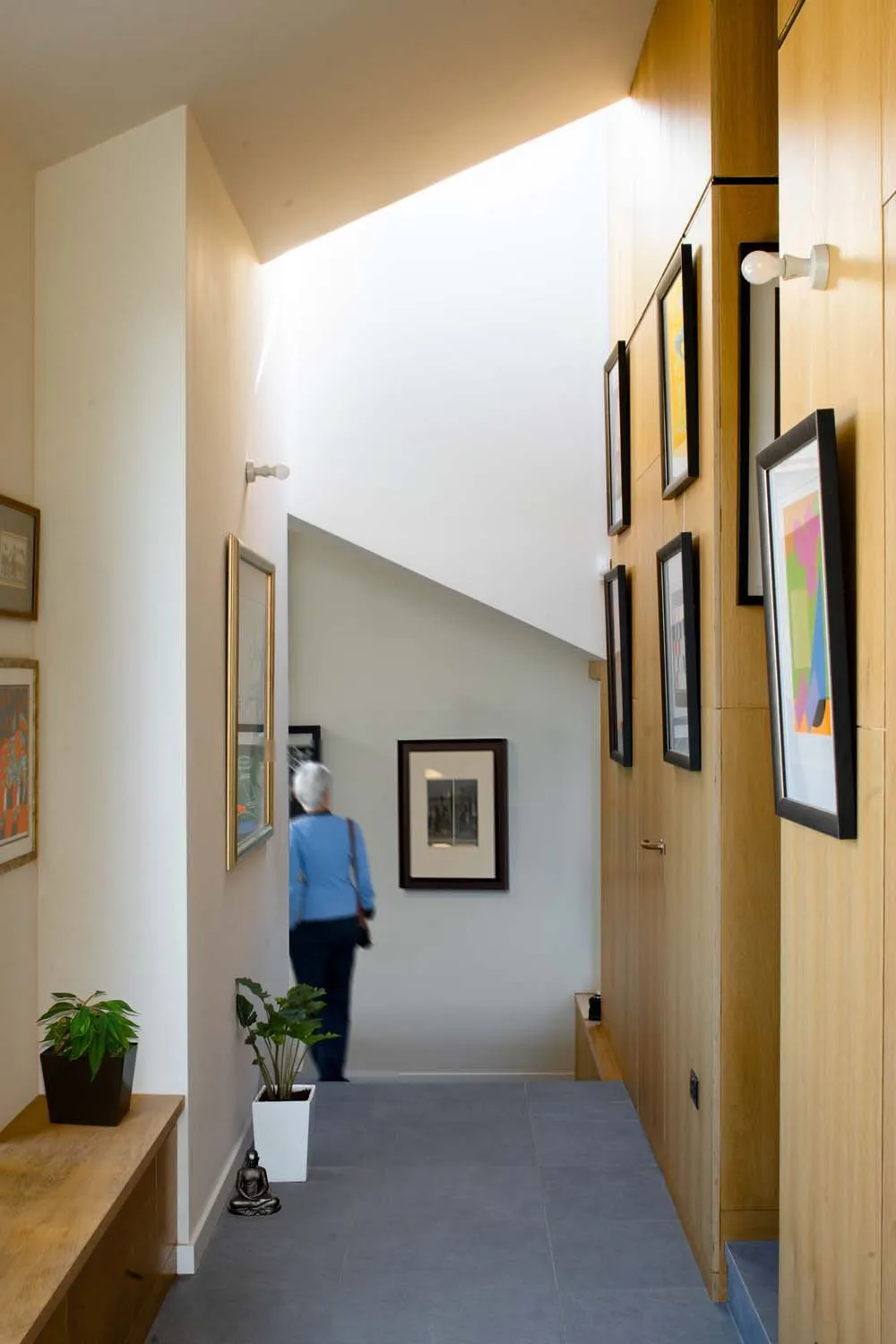 Modern Barn, Dorset, Jurassic Coast &mdash; Hallway