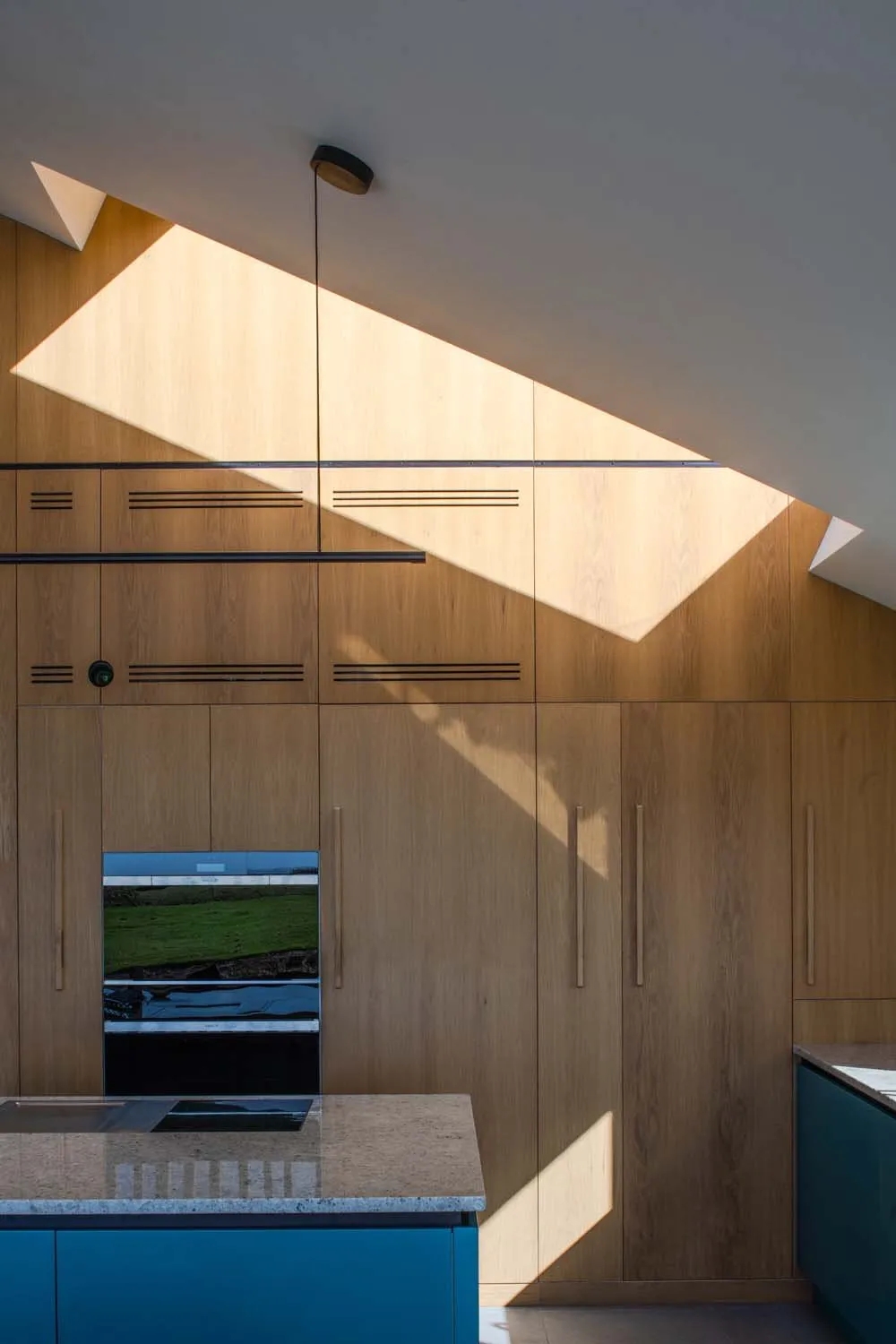Modern Barn, Dorset, Jurassic Coast &mdash; Kitchen