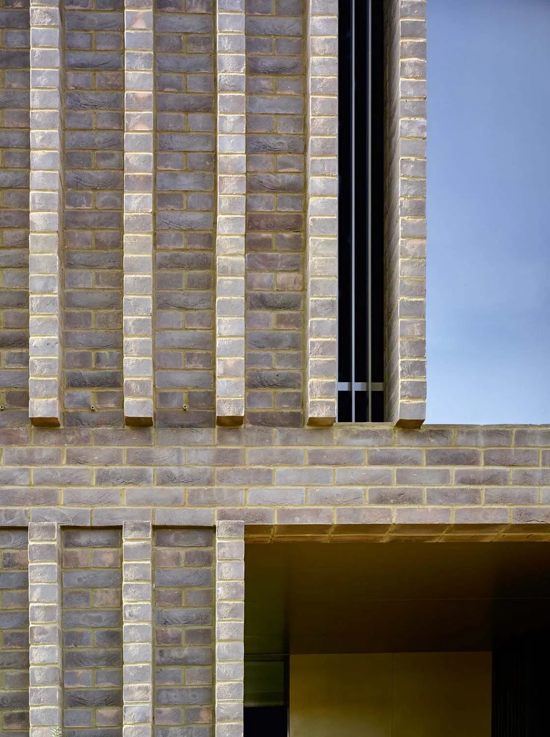 Modern Detached, Harpenden, AL5 &mdash; Facade detail