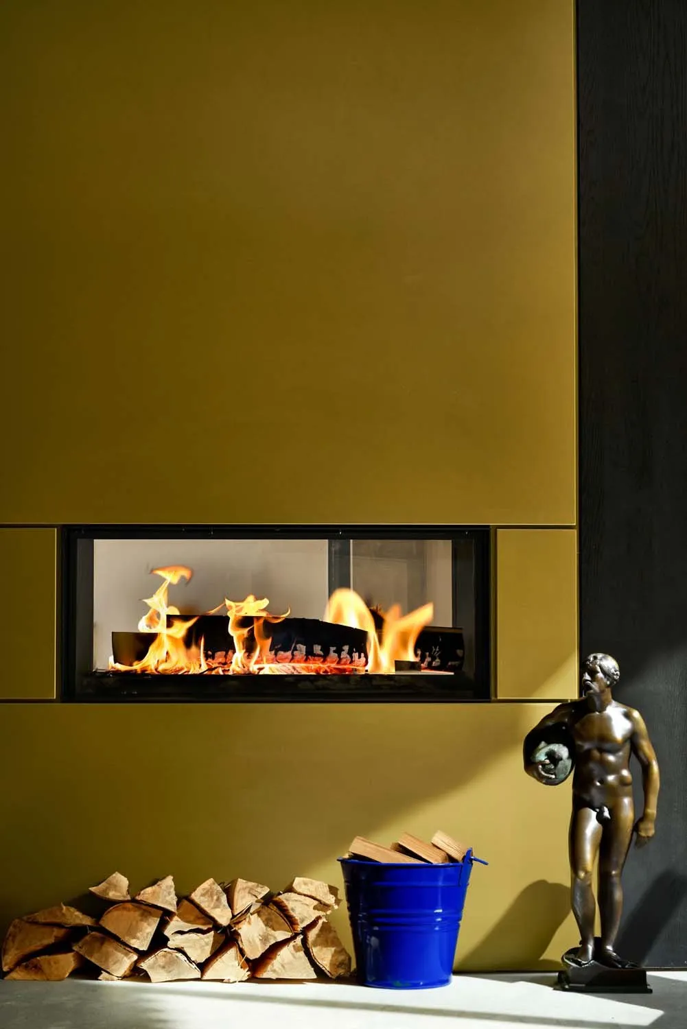 Modern Detached, Harpenden, AL5 &mdash; Fireplace
