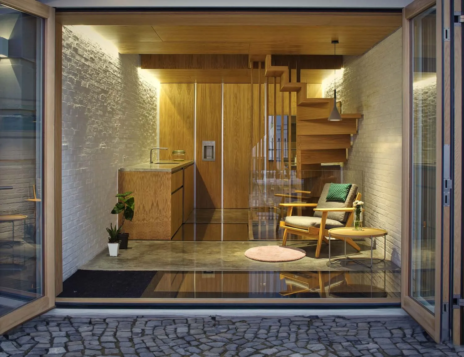 Modern Mews, Paddington, W2 &mdash; Dusk from outside