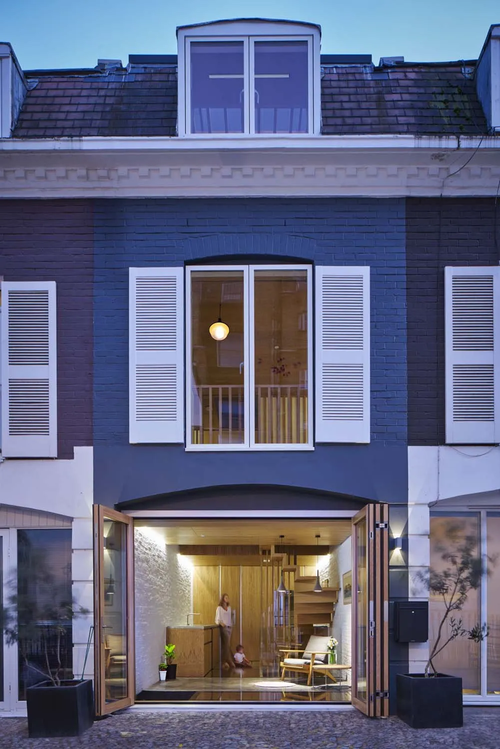 Modern Mews, Paddington, W2 &mdash; External rear