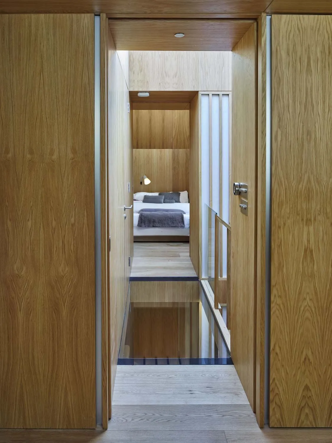 Modern Mews, Paddington, W2 &mdash; Hallway