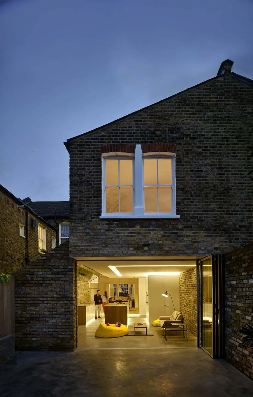 Modern Side Extension, Queens Park, NW6 &mdash; Dusk