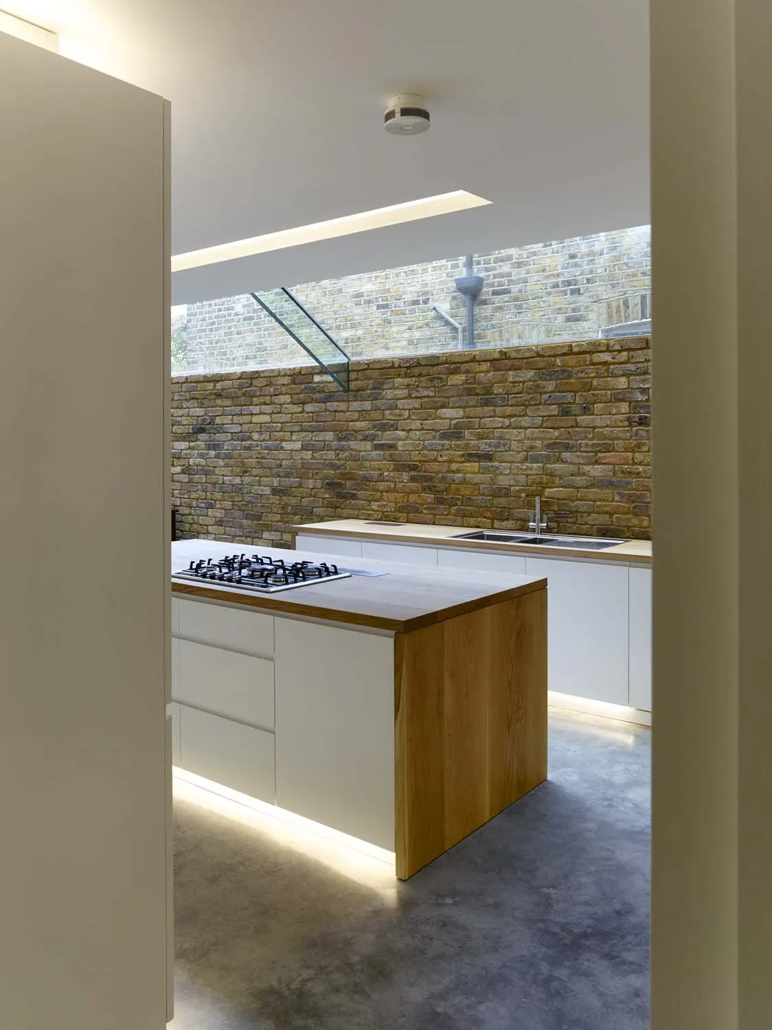 Modern Side Extension, Queens Park, NW6 &mdash; Kitchen from hallway