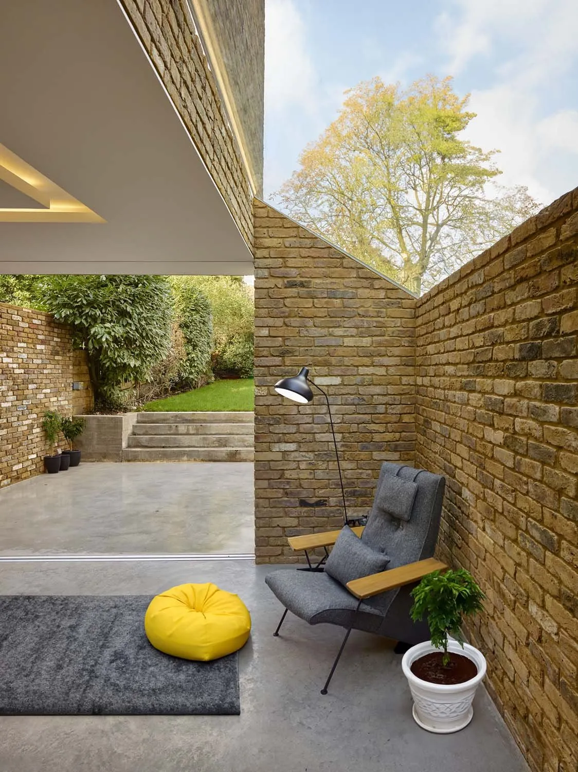 Modern Side Extension, Queens Park, NW6 &mdash; Skylight