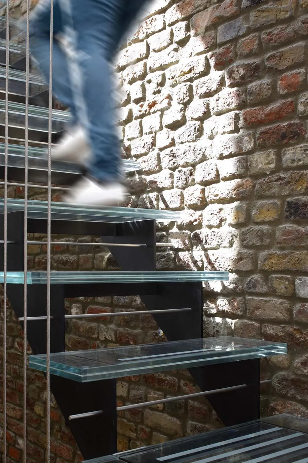 Modern Terrace, Islington, N1 &mdash; Glass stairs