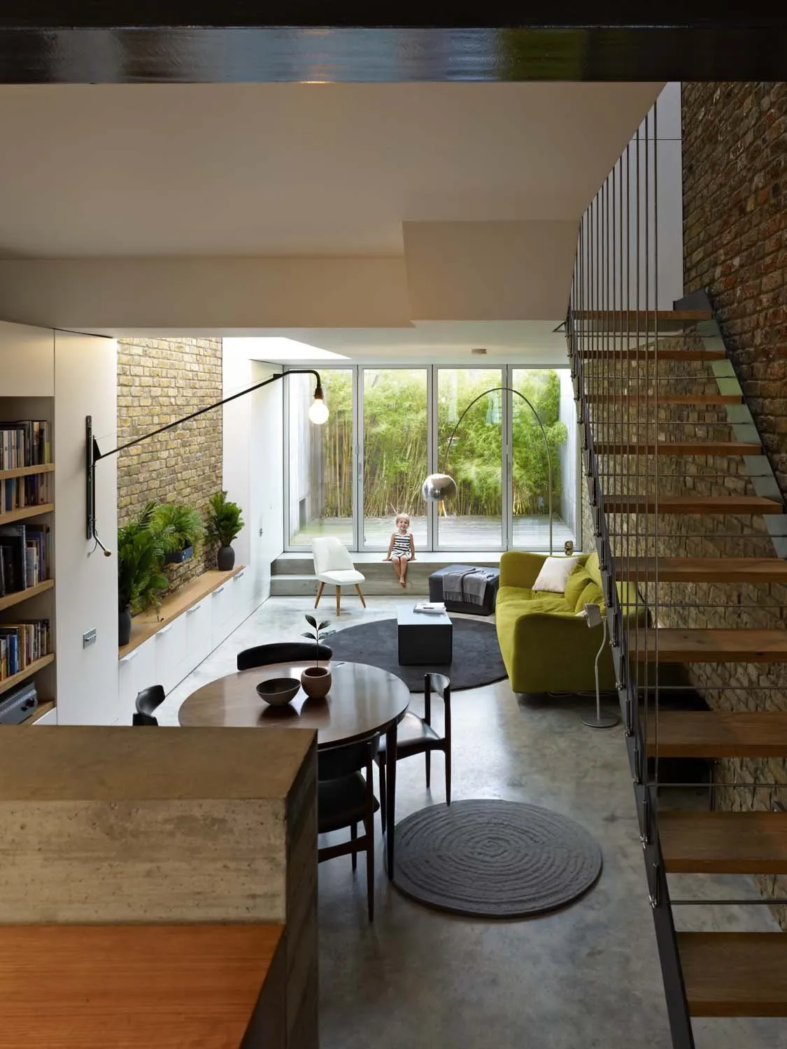 Modern Terrace, Islington, N1 &mdash; Living dining