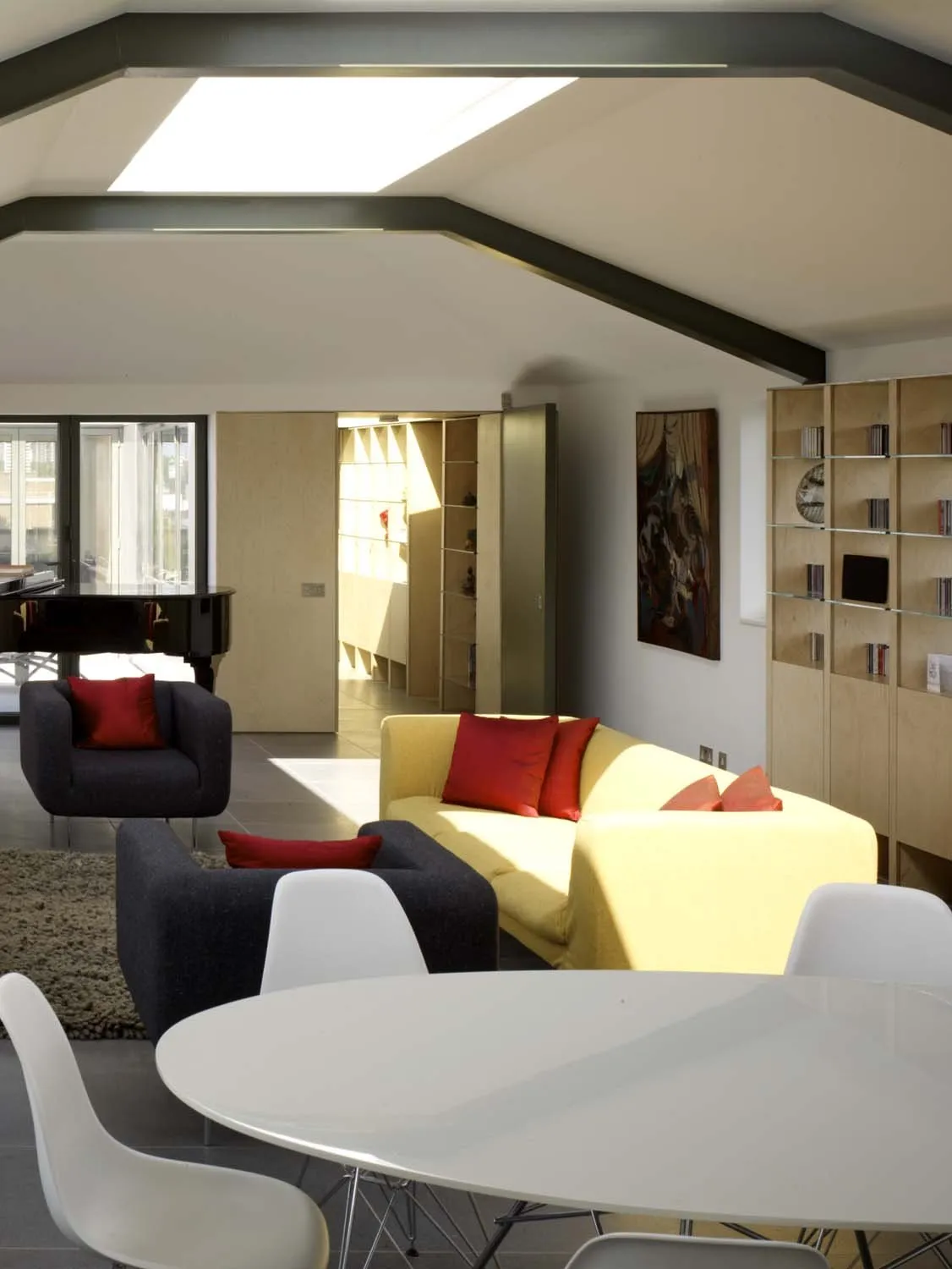 Sky House, Camden, NW1 &mdash; Living and dining