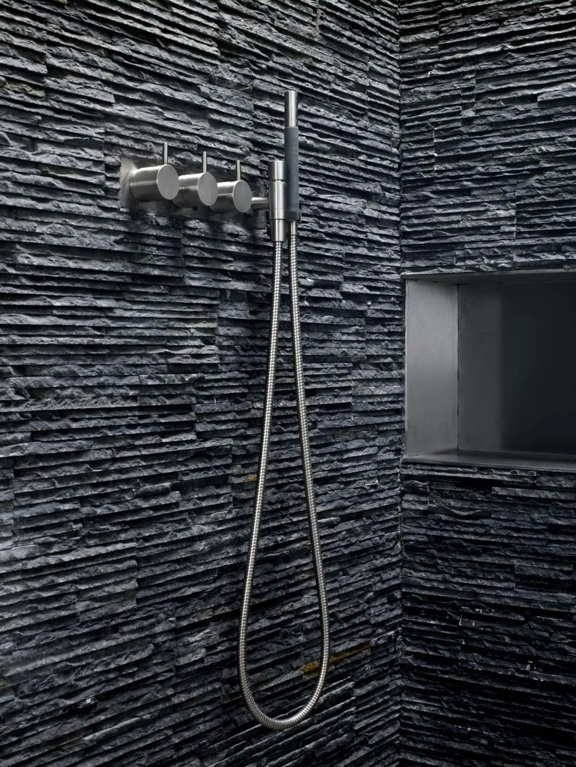 Sky House, Camden, NW1 &mdash; Shower