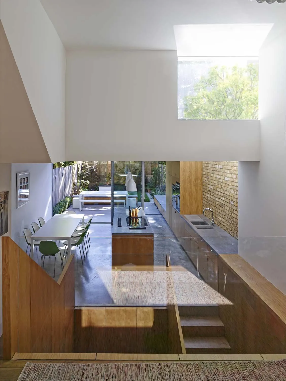 Well House, Islington, N1 &mdash; Kitchen levels view